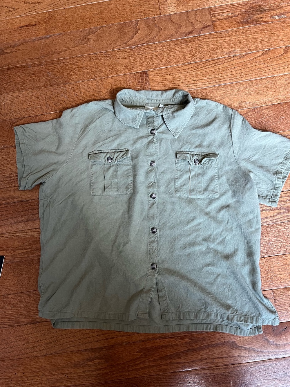 White Stag Women’s Short-Sleeve Button Shirt in Olive Green, Size Large